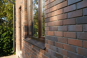 Преображение газобетонного дома: Фальцевая кровля и клинкерный фасад в КП 