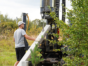 Надежный свайный фундамент с обвязкой для будущего дома в Тай-Лэнд