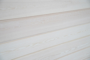 Ангарская сосна: преимущества и особенности использования в отделке