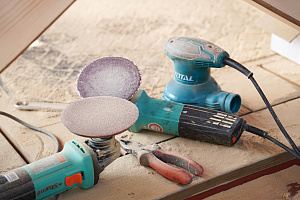 Реставрация и комплексная защита фасада двухэтажной бани в Верховский