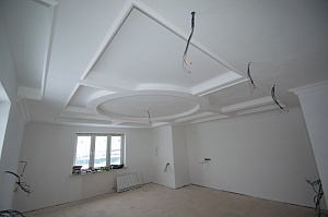 покраска кесонных потолков