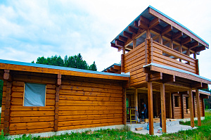 дом из бруса покрытый маслом renner