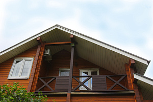 покраска деревянного дома снаружи