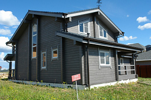 От ворсистой поверхности до благородного глянца: как многоступенчатая шлифовка и масло Renner преобразили дом