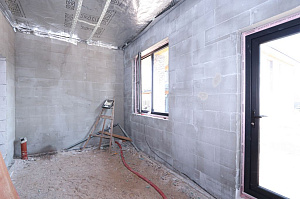 Не просто баня, а место силы: проект с парной на троих, уютной комнатой отдыха и крытой террасой