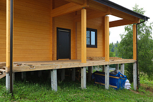 Покраска фасада и архитектурных элементов дома в КП "Ла-Манш"