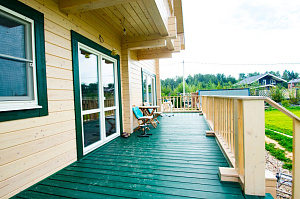 Шесть оттенков к совершенству: как мы подбирали идеальный цвет для веранды под цвет кровли