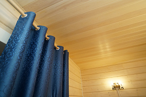 Вдохнуть жизнь в стены: полный цикл отделки дома из клееного бруса