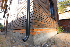 Преображение газобетонного дома: Фальцевая кровля и клинкерный фасад в КП 