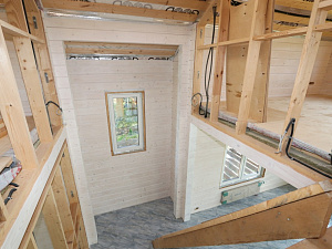 Внутренняя гармония: безупречная покраска брусового дома лазурью Renner в ДНП Деревенька от Лесобиржа-Спб