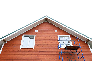 От разрушения к идеалу: как мы восстановили дом из профилированного бруса, создав вентилируемый фасад с защитой от влаги и гниения