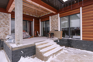 Не просто дом, а заявление: сочетание природного дерева и холодного мрамора в проекте, который выделит вас среди соседей