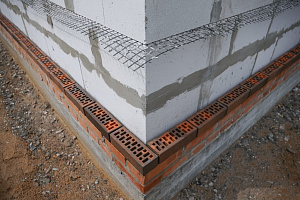 Преображение газобетонного дома: Фальцевая кровля и клинкерный фасад в КП 