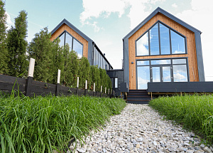 Медовая поляна: Воплощение мечты о коттеджном поселке Barnhouse