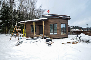 дом обшитый планкеном