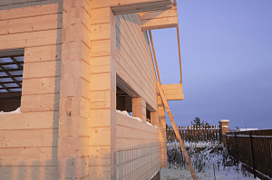 Комплексный подход к реконструкции: усиливаем, утепляем и покрываем дом качественной кровлей