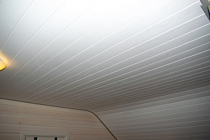 крашеная вагонка укрывкой