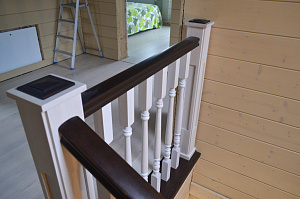 перила из лиственницы