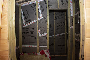 аркасная баня, которая быстро прогревается и долго держит тепло: проект с винтовым фундаментом и качественным утеплением