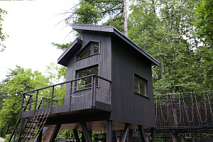 Уникальные всесезонные домики на дереве в LESO Парке