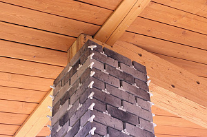 Не просто баня, а место силы: проект с парной на троих, уютной комнатой отдыха и крытой террасой