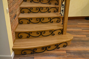 дуб для ступеней