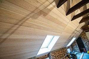 монтаж вагонки и фальшбалок