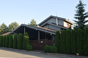 Финская надежность и русское брусовое зодчество: реставрация дома в Никольском краской Tikkurila Vinha