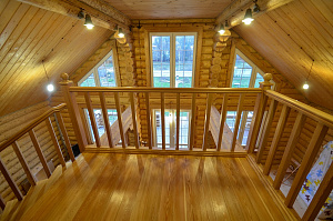 Лестница из лиственницы