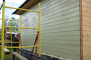 один слой краски на фасаде