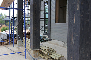 Масштабная реконструкция загородного дома: термоясень, фахверк с историей и идеальная геометрия каждого элемента