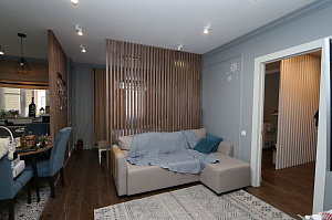 Элегантное зонирование: реечные перегородки из дуба в Кюмлено