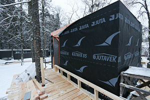 Уникальные всесезонные домики на дереве в LESO Парке