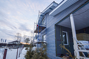 отделка крашеным планкеном