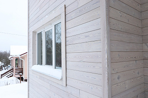 Современный каркасный дом с эксплуатируемой кровлей у Озера Врево