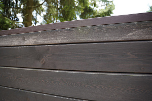 Забор из скошенного планкена в Нижний: Эстетика и долговечность от Лесобиржа-СПб, проверенные временем