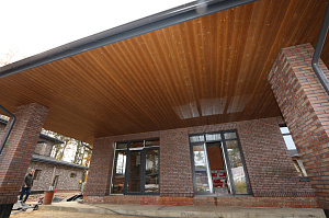 Миллиметры решают: выравнивание, подсистема, скрытый крепёж — идеальный фасад