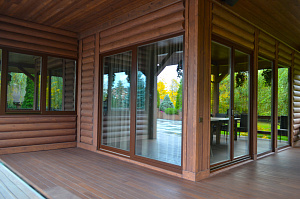 фасад дома покрашенный краской