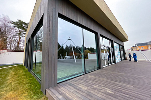 От проекта до воплощения: 42 дня на создание террасы, ставшей центром притяжения всей семьи