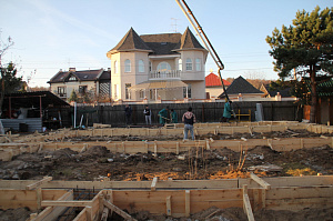 Надежный фундамент 