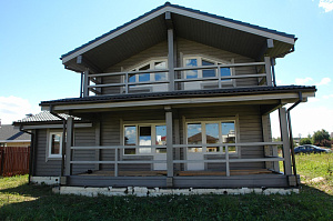 От ворсистой поверхности до благородного глянца: как многоступенчатая шлифовка и масло Renner преобразили дом