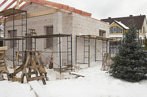 Не просто баня, а место силы: проект с парной на троих, уютной комнатой отдыха и крытой террасой