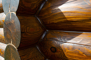 теплый шов в доме из бревна