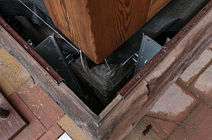 Бревенчатый дом больше не нуждается в ремонте каждые 5 лет: как вентилируемый фасад и цоколь White Hills решили проблему навсегда