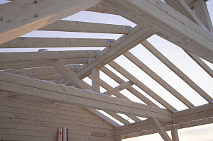 Комплексный подход к реконструкции: усиливаем, утепляем и покрываем дом качественной кровлей