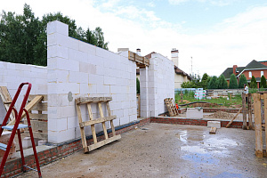 Идеальный фундамент для будущего дома в Рощинских дачах: реконструкция от Лесобиржа-Спб