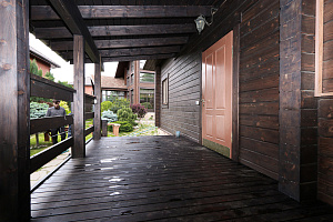 Преображение бани и террасы: защита и эстетика на реке Кобона