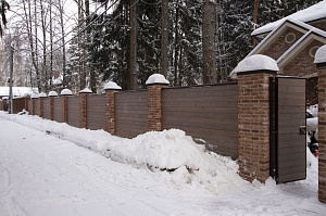 Инженерное совершенство в каждой детали: от фундамента до защитных отливов в проекте забора