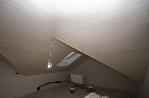 Лесобиржа-Спб: Элитная отделка потолка ангарской сосной в 