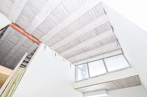 состаренный потолок